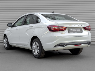 Фото Lada Vesta с пробегом