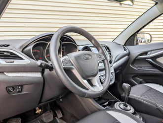 Фото Lada Vesta с пробегом