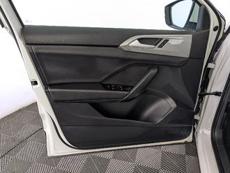 Фото Volkswagen Taos с пробегом