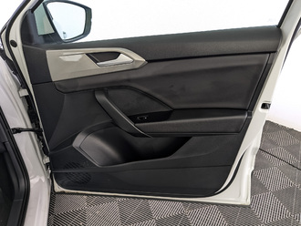 Фото Volkswagen Taos с пробегом