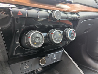 Фото Lada Vesta с пробегом