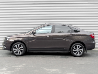 Фото Lada Vesta с пробегом