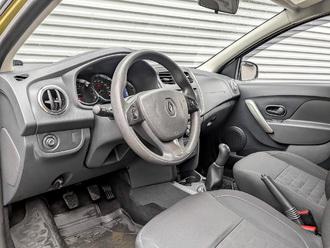 Фото Renault Sandero с пробегом