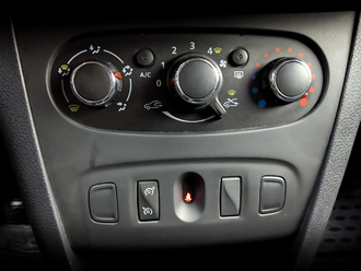 Фото Renault Sandero с пробегом