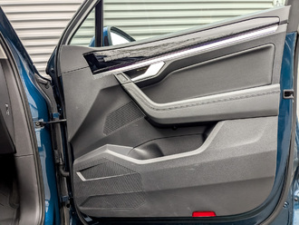 Фото Volkswagen Touareg с пробегом