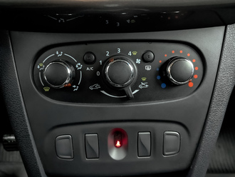 Фото Renault Logan с пробегом