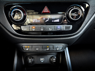 Фото Hyundai Solaris с пробегом