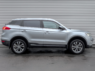 Фото Geely Atlas с пробегом