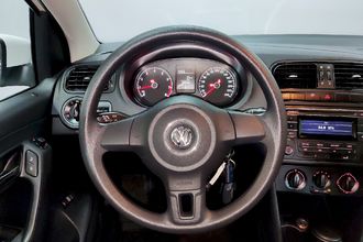 фото Volkswagen Polo Sedan 2015