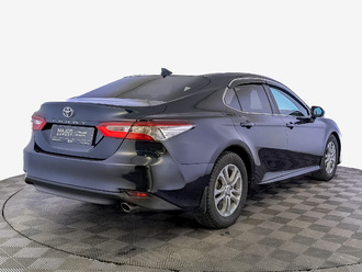 фото Toyota Camry VIII 2020