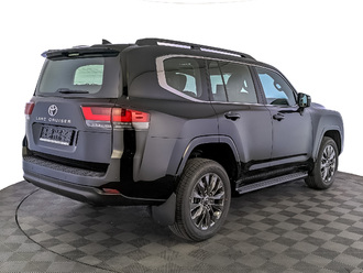 фото Toyota Land Cruiser 300 2024