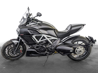 фото Diavel Carbon 2015