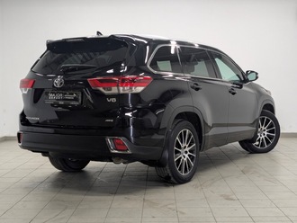 фото Toyota Highlander III 2018