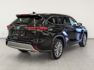 фото Toyota Highlander IV 2024
