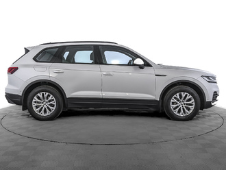 фото Volkswagen Touareg III 2020