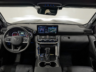 фото Toyota Land Cruiser 300 2024