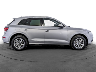 фото Audi Q5 (B9) 2020