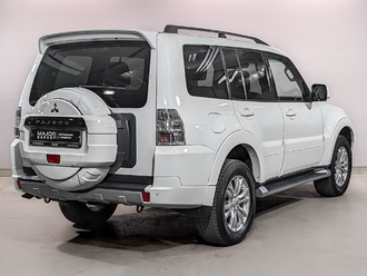 фото Mitsubishi Pajero IV 2012