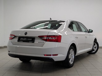 фото Skoda Superb III 2017