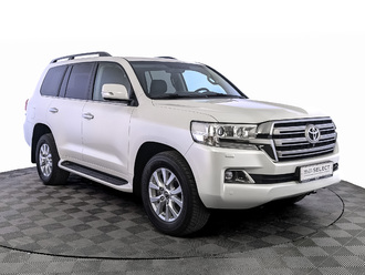 фото Toyota Land Cruiser 200 2020