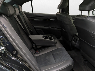 фото Toyota Camry IX 2024