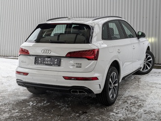 фото Audi Q5 (B9) 2024
