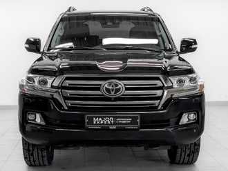 фото Toyota Land Cruiser 200 2016