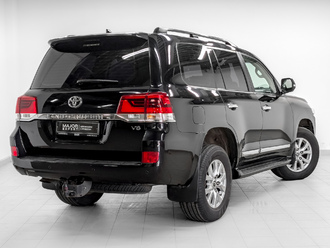 фото Toyota Land Cruiser 200 2016