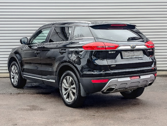 Фото Geely Atlas с пробегом