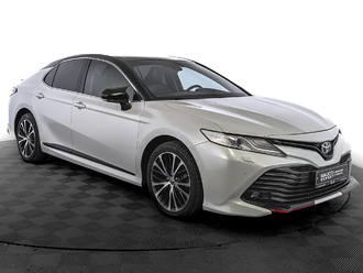 фото Toyota Camry VIII 2020