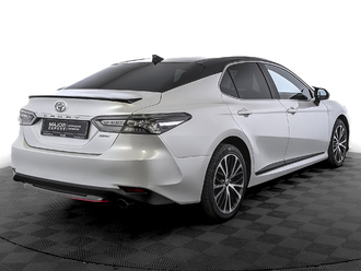 фото Toyota Camry VIII 2020