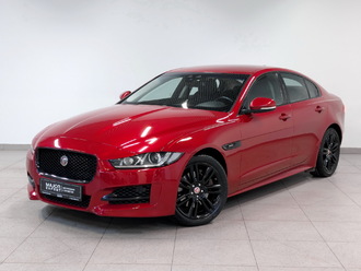 фото Jaguar XE 2017
