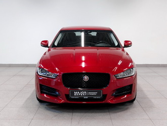 фото Jaguar XE 2017