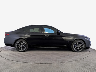 фото BMW 5 (G30/F90) 2021