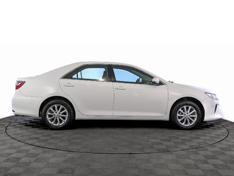 фото Toyota Camry VII 2016