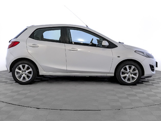 Mazda 2 с пробегом в автосалоне Форис Авто