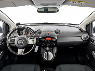 Mazda 2 с пробегом в автосалоне Форис Авто