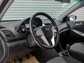 Фото Hyundai Solaris с пробегом