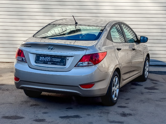 Фото Hyundai Solaris с пробегом