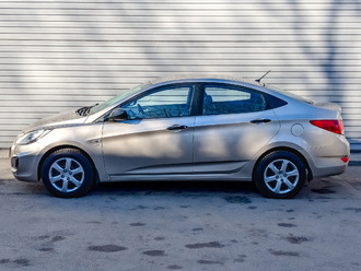 Фото Hyundai Solaris с пробегом