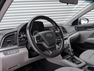 Фото Hyundai Elantra с пробегом