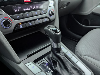Фото Hyundai Elantra с пробегом