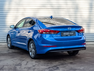 Фото Hyundai Elantra с пробегом
