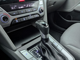 Фото Hyundai Elantra с пробегом