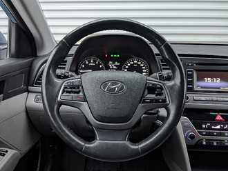 Фото Hyundai Elantra с пробегом