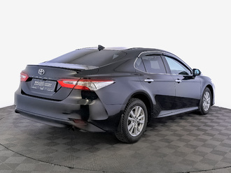 фото Toyota Camry VIII 2021