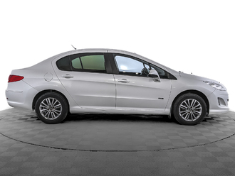 фото Peugeot 408 2016