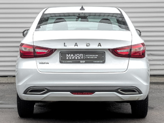 Фото Lada Vesta с пробегом
