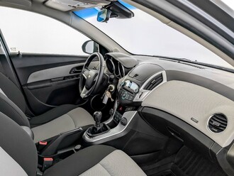 фото Chevrolet Cruze 2015 с пробегом
