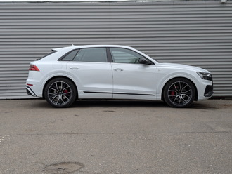 фото Audi Q8 (4M) 2021
